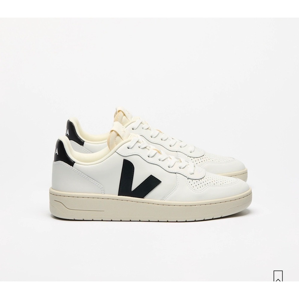 Veja V-10 Leather Sneakers Womens 7 White Black Low‎ Top Lace Up Shoes EUR 38